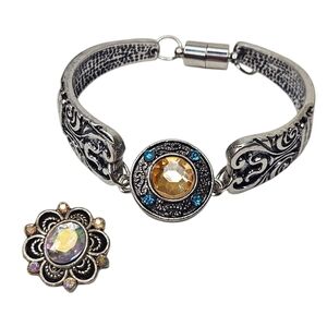 Antiqued Silver Metal Spoon Handle Snap Bracelet with Faceted Rhinestone Snaps